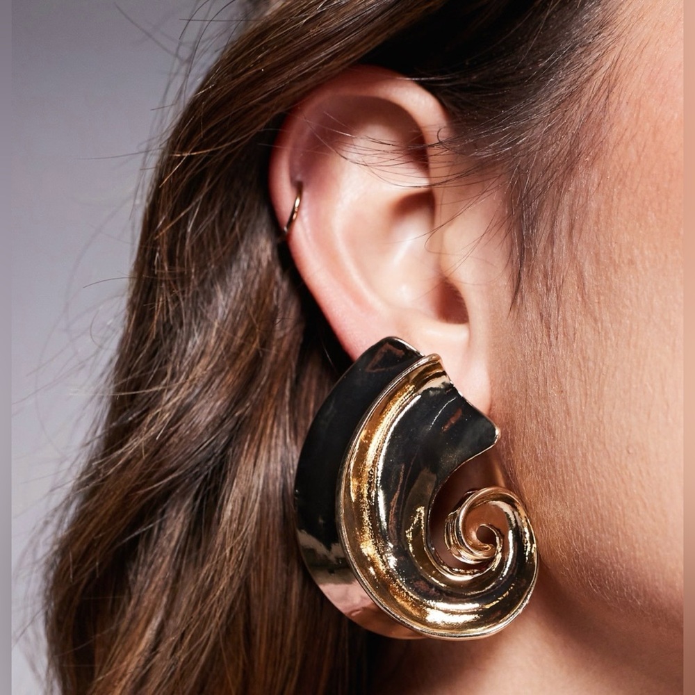 NIP 8 Other Reasons 18kt gold plated swirl stud statement stud earrings